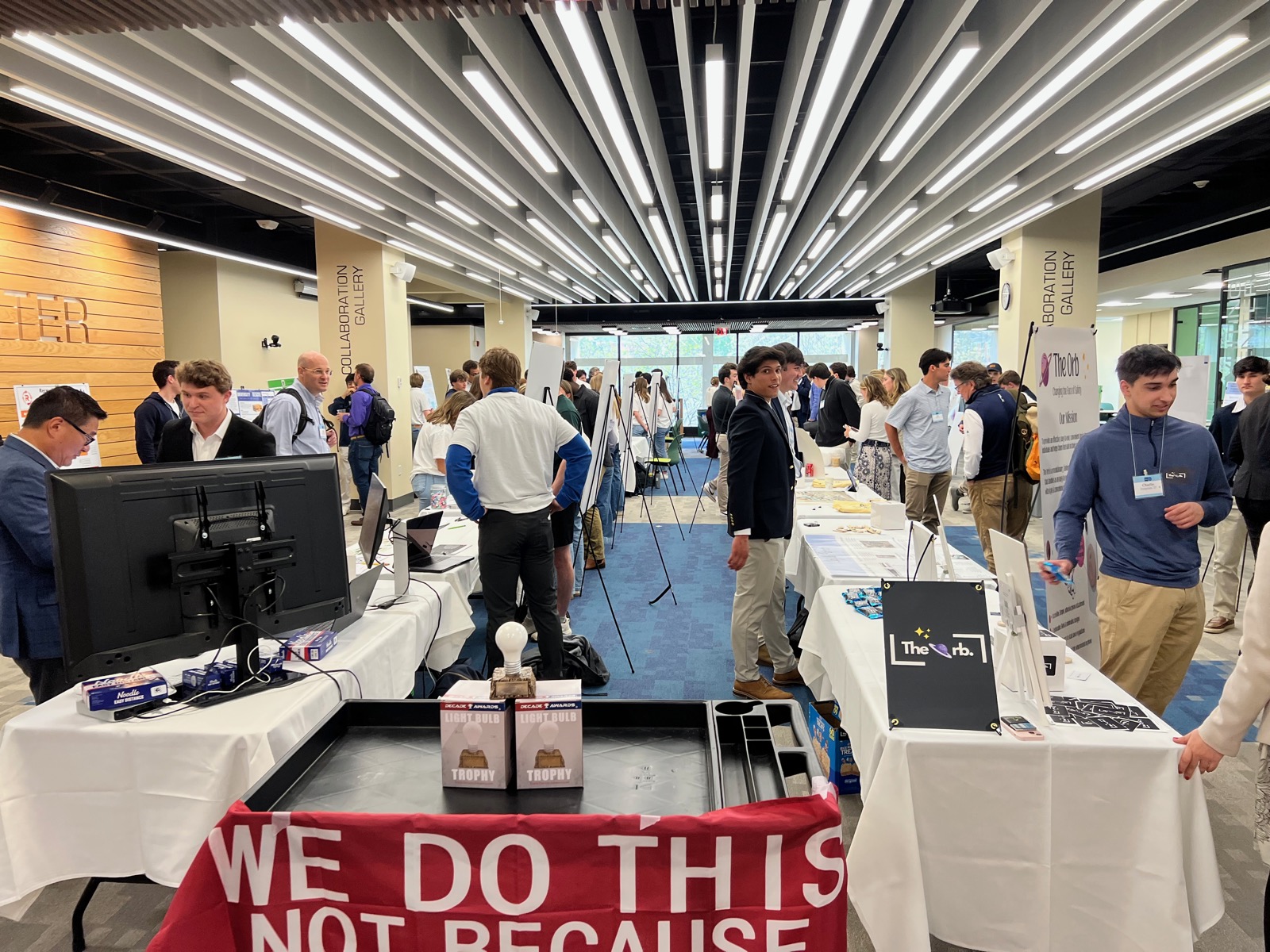 Students at the Entrepreneurship Summit showcase floor