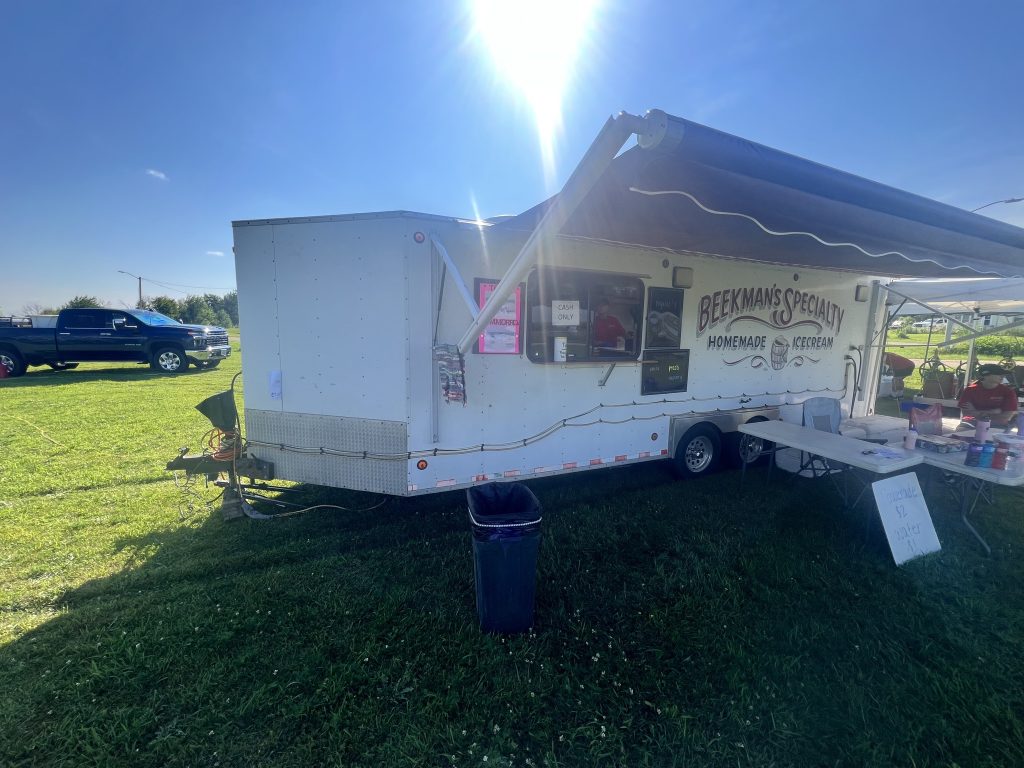 Beekman's Specialty Homemade Ice Cream. A RAGBRAI institution — get in line.