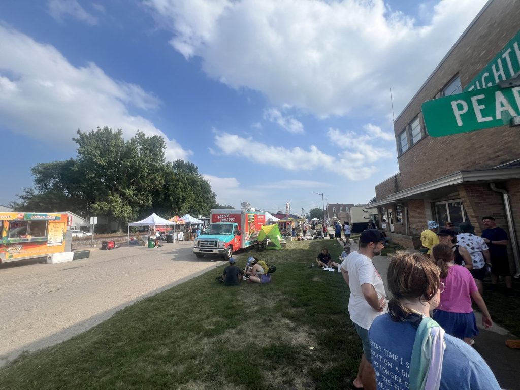 Downtown Onawa, Day 0