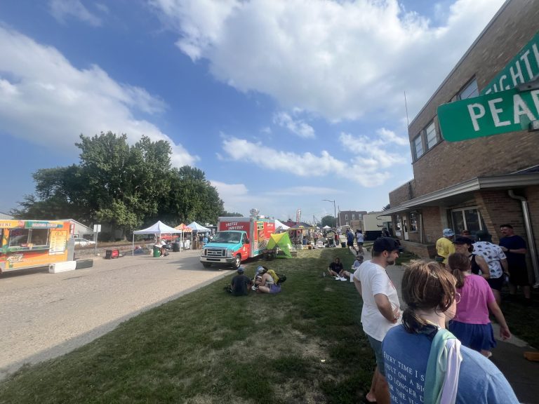 Downtown Onawa, Day 0